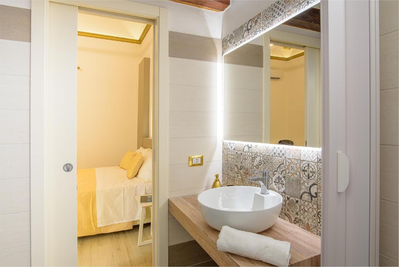 Barlaman Luxury Rooms Палермо Екстериор снимка