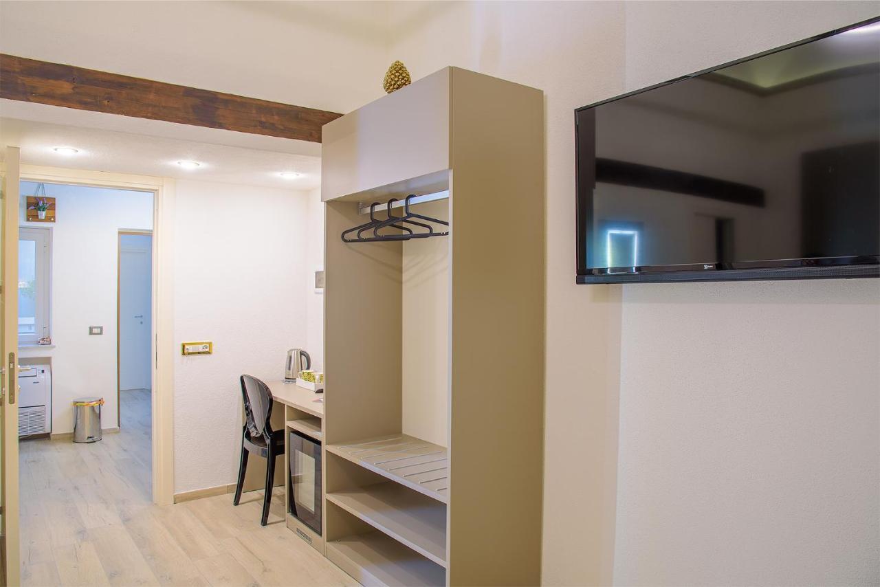 Barlaman Luxury Rooms Палермо Екстериор снимка